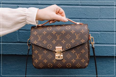 fake louis vuitton side purse|louis vuitton knockoff vs real.